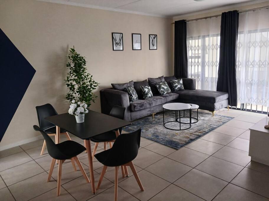 Appartement Deep Blue 2 Bed In An Estate *